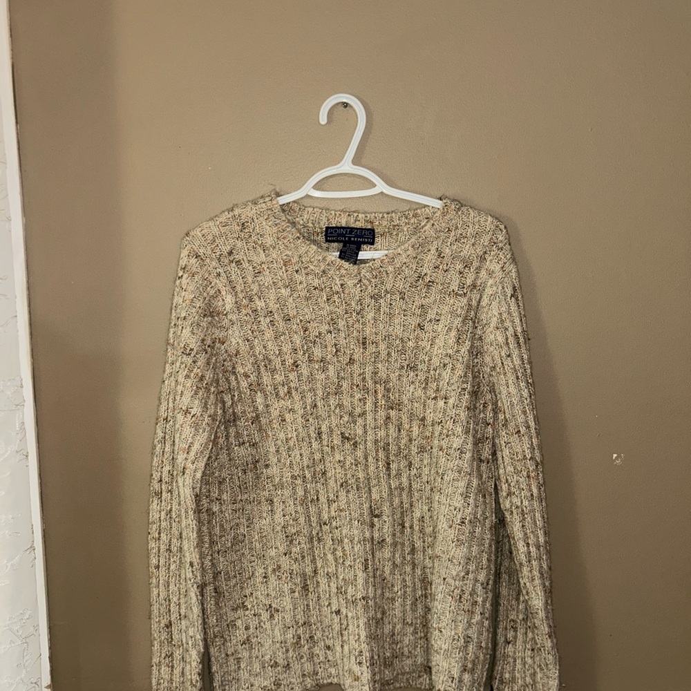 Vintage Point Zero Cream Crew Neck Sweater Cozy Knit